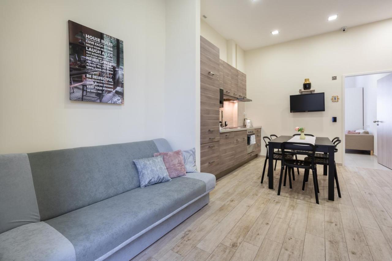 Basilika Monnalisa Luxury 3 Bedrooms Apartment With Amazing View Need Reservation X Free Parking Budapest Exterior photo