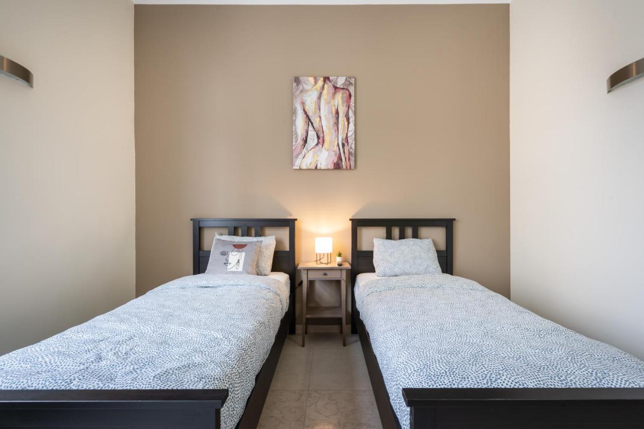 Basilika Monnalisa Luxury 3 Bedrooms Apartment With Amazing View Need Reservation X Free Parking Budapest Exterior photo