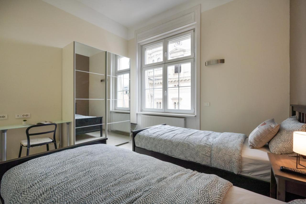 Basilika Monnalisa Luxury 3 Bedrooms Apartment With Amazing View Need Reservation X Free Parking Budapest Exterior photo