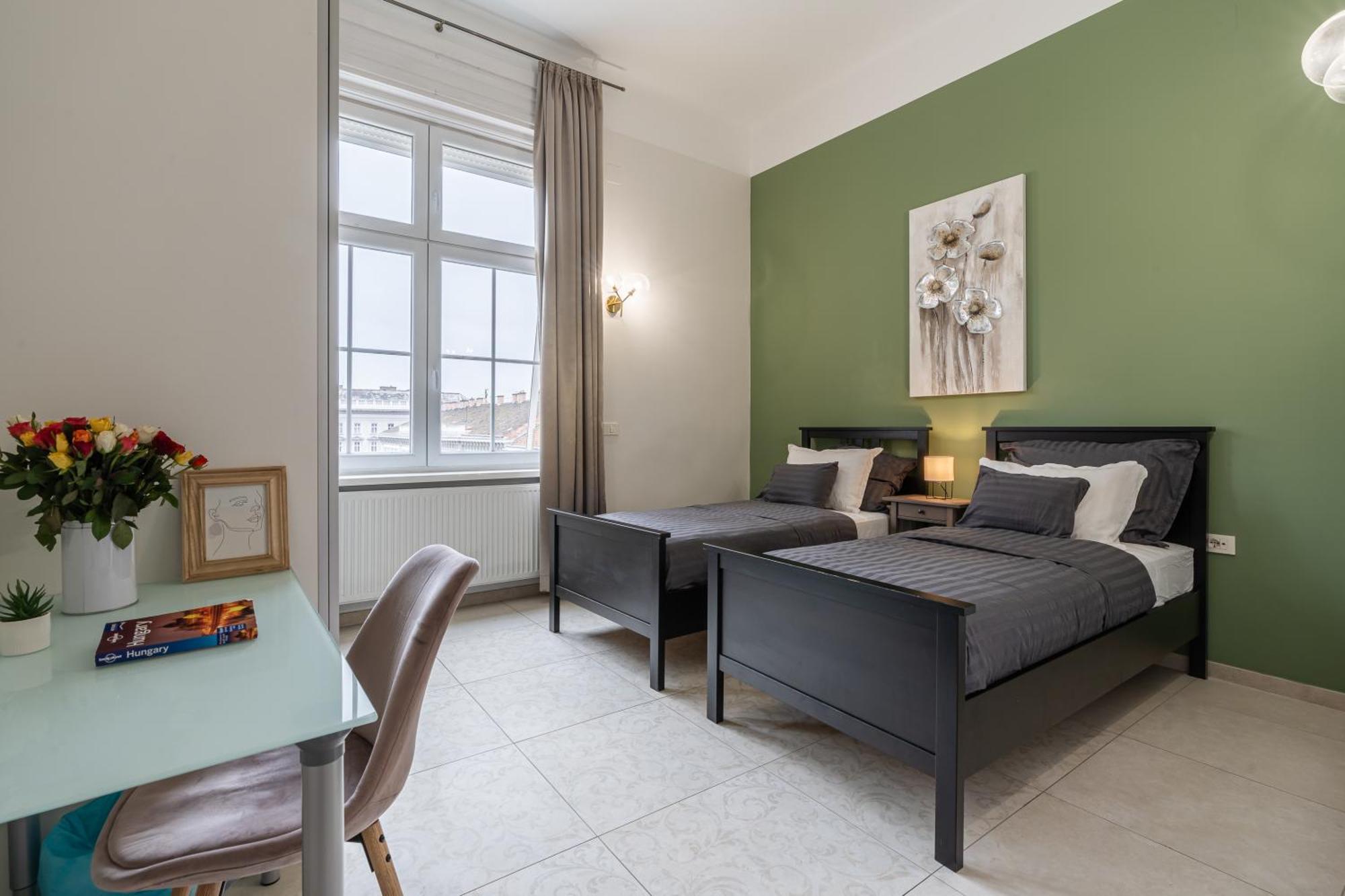 Basilika Monnalisa Luxury 3 Bedrooms Apartment With Amazing View Need Reservation X Free Parking Budapest Exterior photo